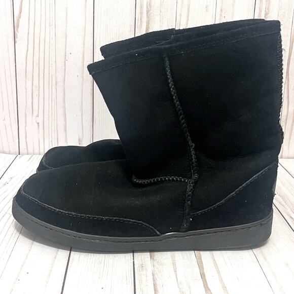 Minnetonka Women's Black Suede Sheepskin Wool Lined Short Boots Size 10 - Picture 4 of 13